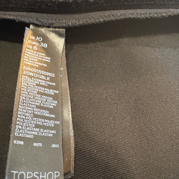 Topshop Rosette Strapless Mini Dress
Bodycon, structured bustier, back zipper - Picture 9 of 9